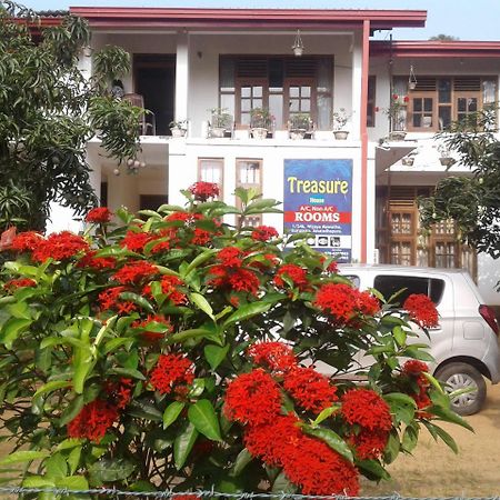 Hotel Treasure House Tourist Rest Anuradhápura Exteriér fotografie
