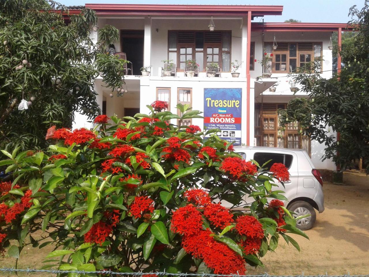 Hotel Treasure House Tourist Rest Anuradhápura Exteriér fotografie